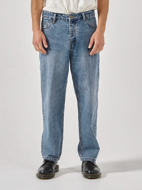 Men's Pants with Patch PocketsBig Slacker Denim Jean - Weathered Blue